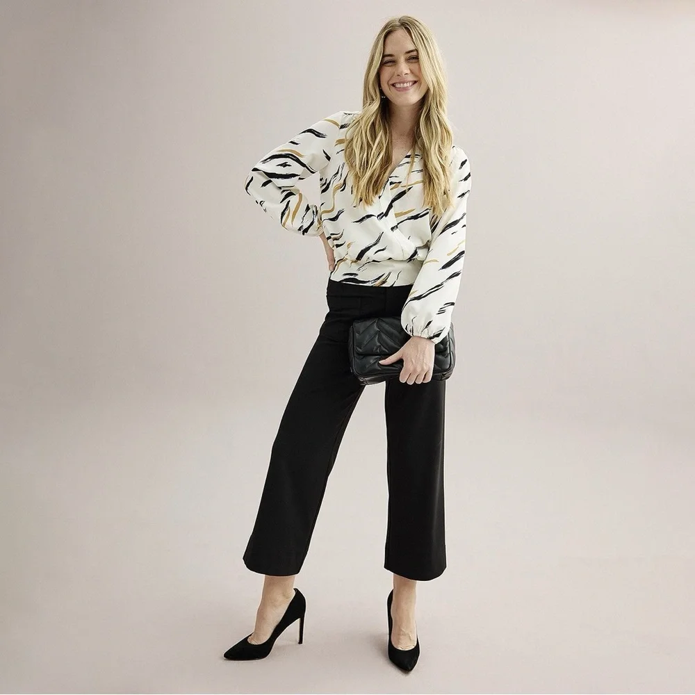 NWOT Women's LC Lauren Conrad Super High Rise Wildflower Wide Leg Crop Pants - Picture 2 of 12